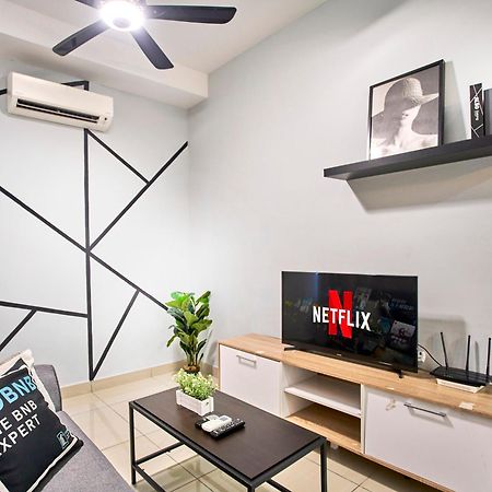 Arte Plus Klcc Designer Suites By Cobnb Kuala Lumpur Dış mekan fotoğraf